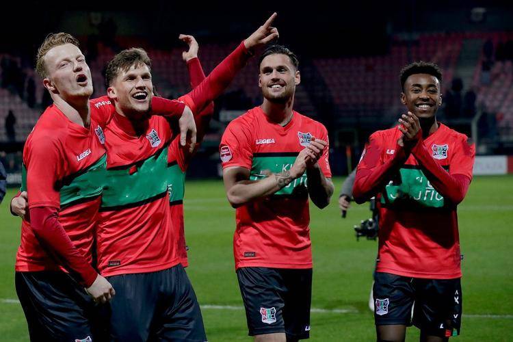 上演出线奇 上演出线奇