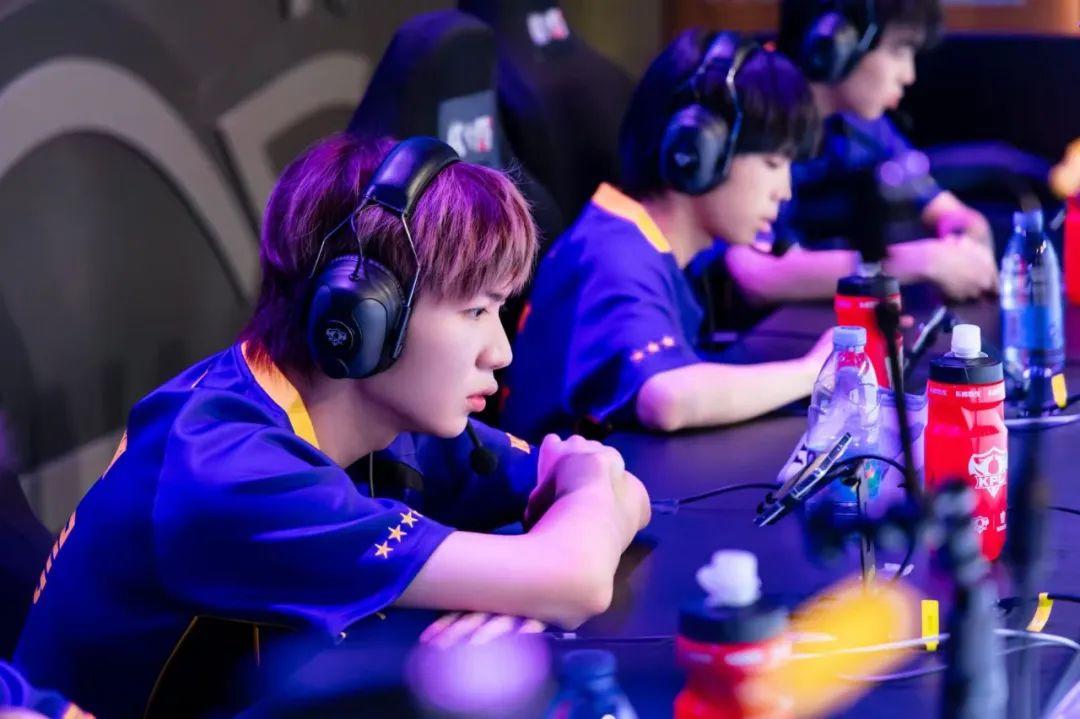 括黎族和苗 括黎族和苗