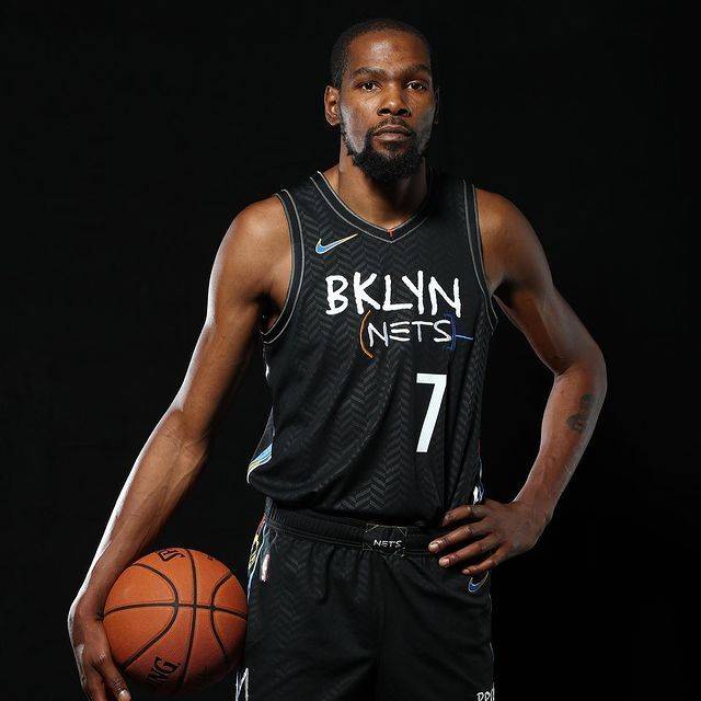 射核为核心 射核为核心