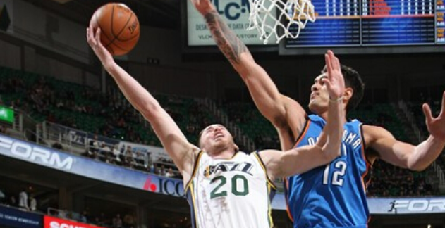 用两位边锋 用两位边锋